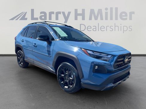 Certified 2022 Toyota RAV4 TRD Off-Road w/ TRD Off-Road Weather Package AWD/4WD image 7