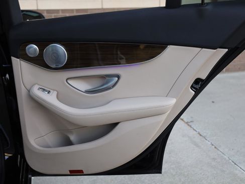 Used 2021 Mercedes-Benz C 300 Sedan image 18