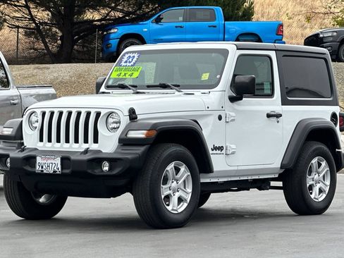 Used 2023 Jeep Wrangler Sport AWD/4WD image 9