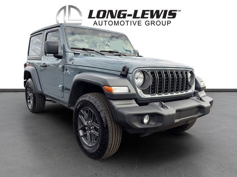 Used 2024 Jeep Wrangler Sport S image 7