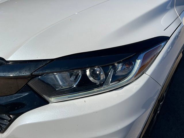 Used 2020 Honda HR-V Sport image 9