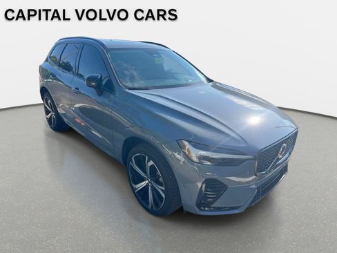 Used 2023 Volvo XC60 B5 Ultimate w/ Climate Package FWD image 2