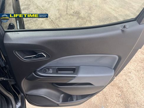 Used 2016 Chevrolet Colorado Z71 w/ Z71 Midnight Edition image 31