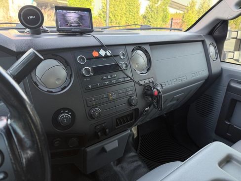 Used 2015 Ford F350 XL w/ Power Equipment Group image 26