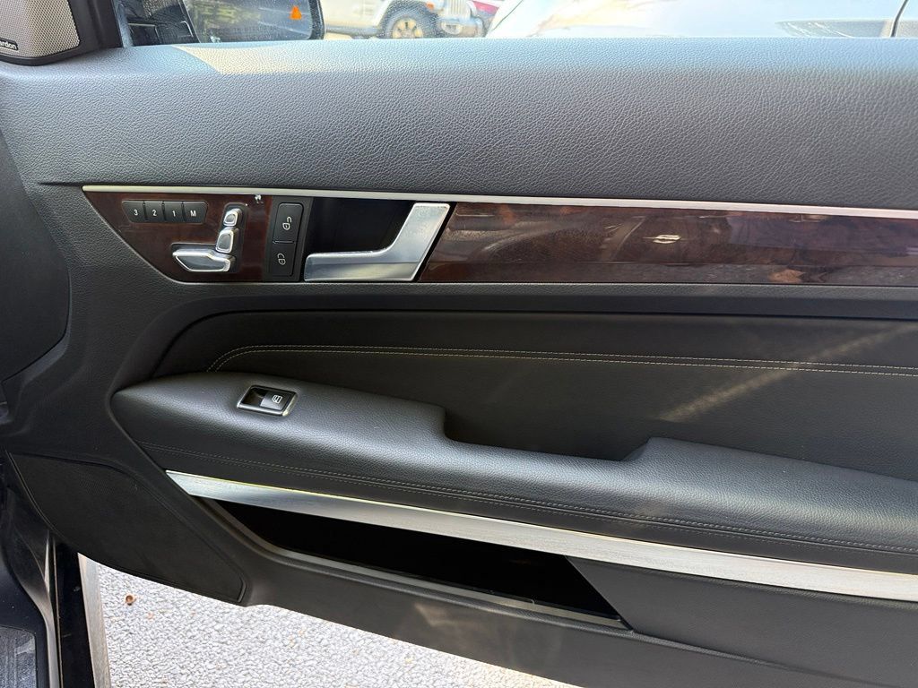Used 2015 Mercedes-Benz E 550 Cabriolet image 39