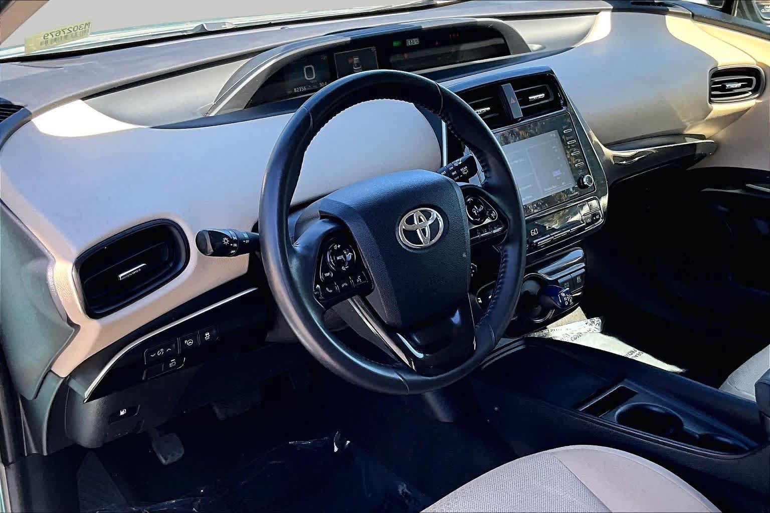 Used 2021 Toyota Prius LE w/ Carpet Mat Package (TMS) AWD/4WD image 16