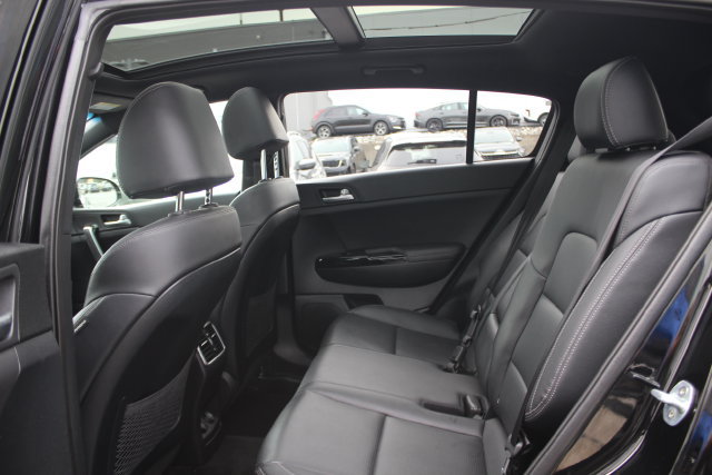 Used 2020 Kia Sportage S w/ S Premium Package AWD/4WD image 23
