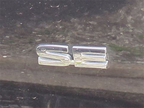 Used 2024 Mitsubishi Outlander SE Black Edition image 10