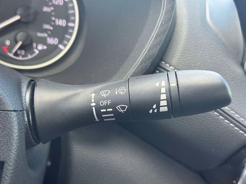 Used 2025 Nissan Sentra SV image 22