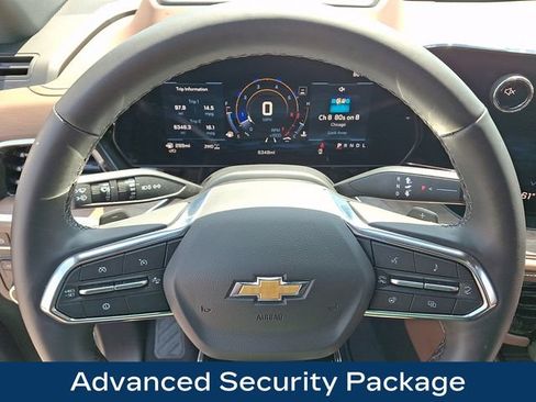 Used 2025 Chevrolet Suburban High Country AWD/4WD image 4