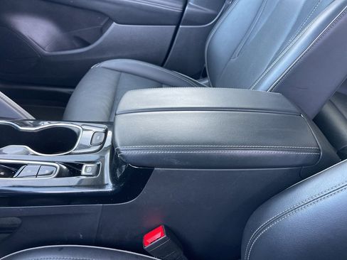 Used 2023 Buick Envision Essence image 14