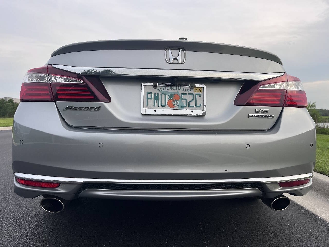 Used 2017 Honda Accord Touring image 10