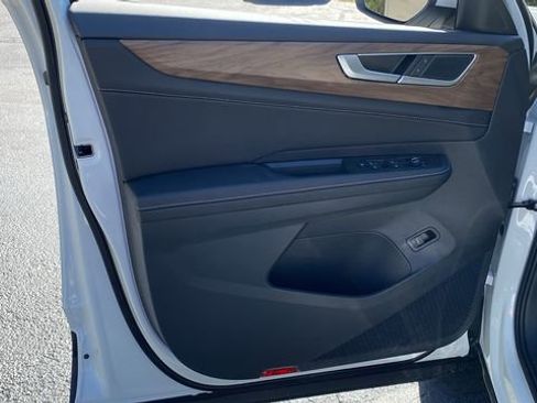 New 2026 Volkswagen Atlas SE image 19