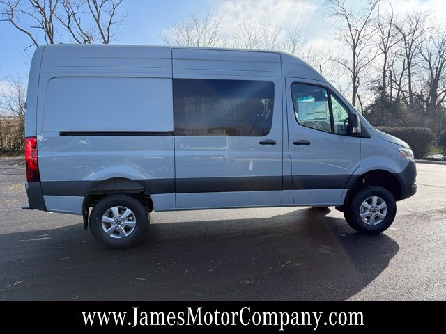 Used 2026 Mercedes-Benz Sprinter 2500 image 4