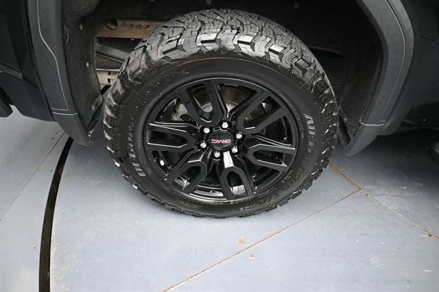Used 2022 GMC Sierra 1500 Elevation w/ LPO, Elevation Black Package AWD/4WD image 24