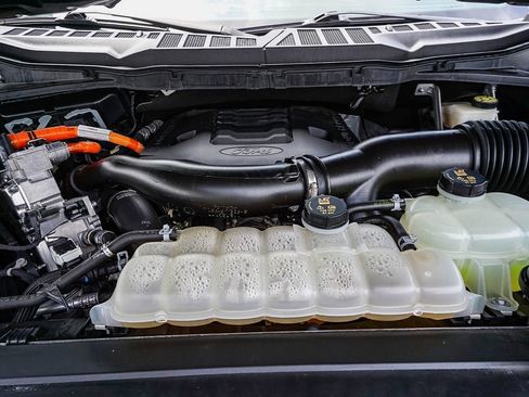 Used 2021 Ford F150 Platinum w/ Equipment Group 701A High image 26