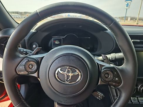 Used 2023 Toyota GR86 Base image 19