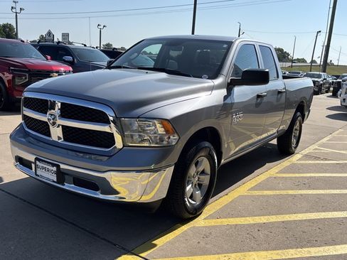 Used 2024 RAM 1500 Classic SLT AWD/4WD image 9