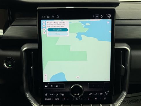 Used 2025 GMC Acadia Elevation image 21