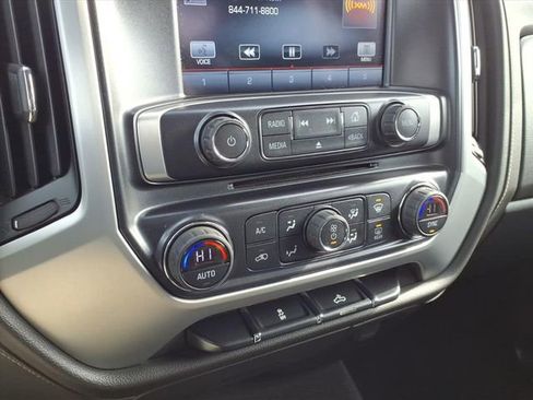 Used 2016 GMC Sierra 1500 SLE image 32