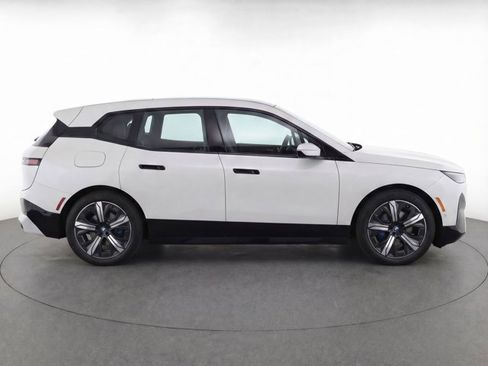 Used 2023 BMW iX xDrive50 w/ Premium Package image 8