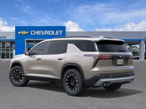 New 2026 Chevrolet Traverse Z71 w/ Enhanced Driving Package AWD/4WD image 3