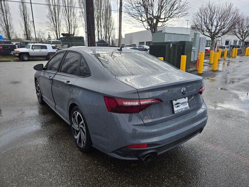 Used 2024 Volkswagen Jetta GLI Autobahn image 7