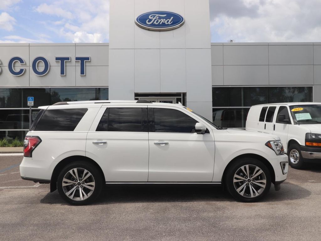Used 2020 Ford Expedition Limited w/ Equipment Group 302A RWD image 15