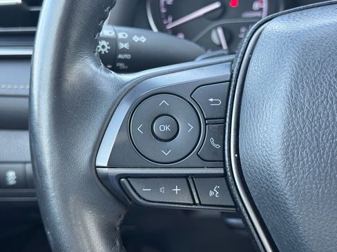 Used 2024 Toyota Camry SE image 25