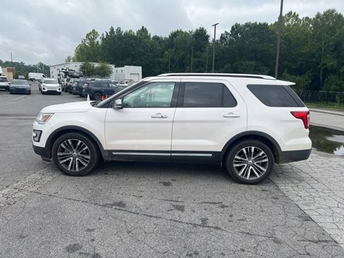 Used 2017 Ford Explorer Platinum AWD/4WD image 5