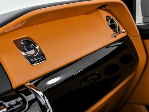 Used 2022 Rolls-Royce Cullinan image 41