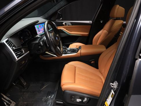 Used 2021 BMW X7 xDrive40i w/ M Sport Package AWD/4WD image 52