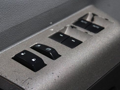 Used 2014 Ford F250 XLT w/ XLT Interior Package image 15