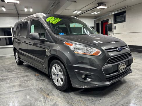 Used 2016 Ford Transit Connect Titanium image 2