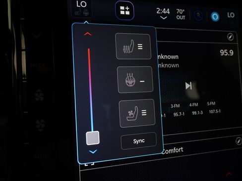 Used 2024 RAM 2500 Laramie w/ Night Edition AWD/4WD image 24