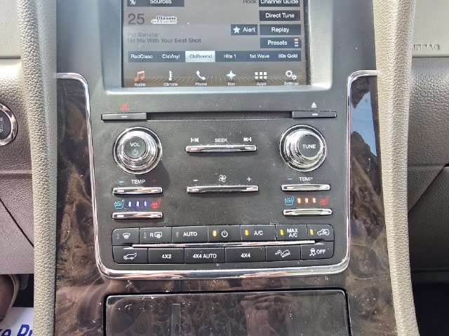 Used 2017 Lincoln Navigator Select AWD/4WD image 26