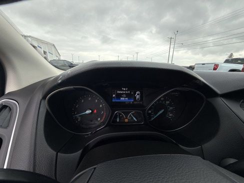 Used 2013 Ford Focus Titanium w/ Titanium Handling Pkg image 10