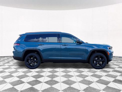 New 2026 Jeep Grand Cherokee L Limited w/ Limited Altitude Package image 12