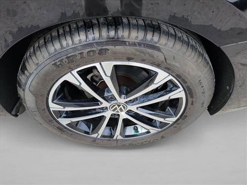 Used 2022 Volkswagen Jetta Sport image 12