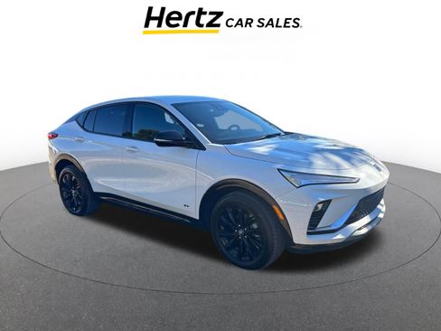 Used 2025 Buick Envista Sport Touring image 1