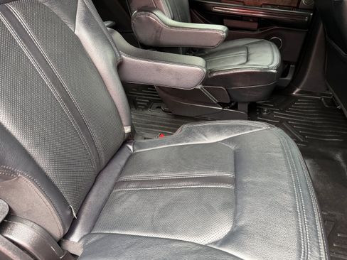 Certified 2019 Ford Expedition Max Limited w/ Driver Assistance Package AWD/4WD image 25