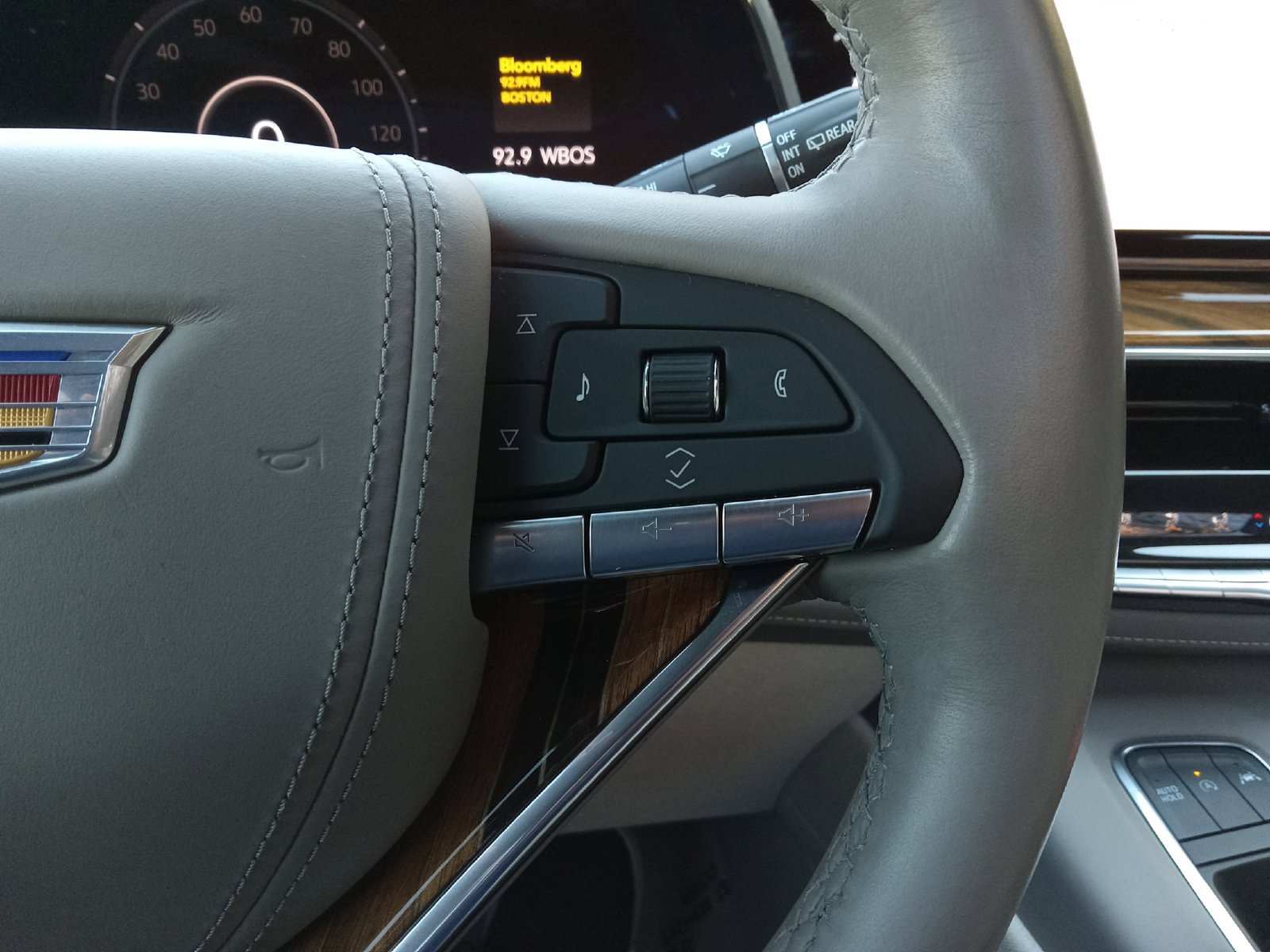 Used 2024 Cadillac Escalade Sport Platinum w/ LPO, ONYX Package AWD/4WD image 22