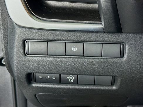 Certified 2023 Nissan Rogue SV image 19