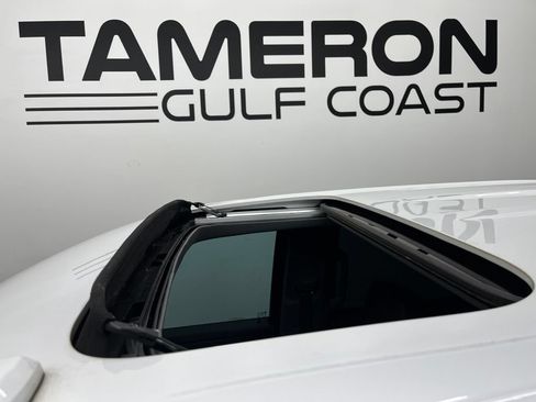 Used 2023 GMC Sierra 1500 SLT w/ SLT Premium Package AWD/4WD image 17