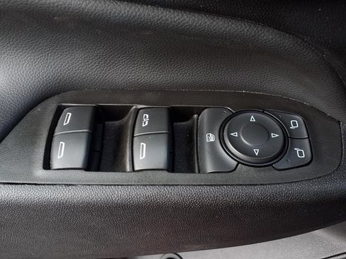 Used 2024 Chevrolet Equinox LT FWD image 13