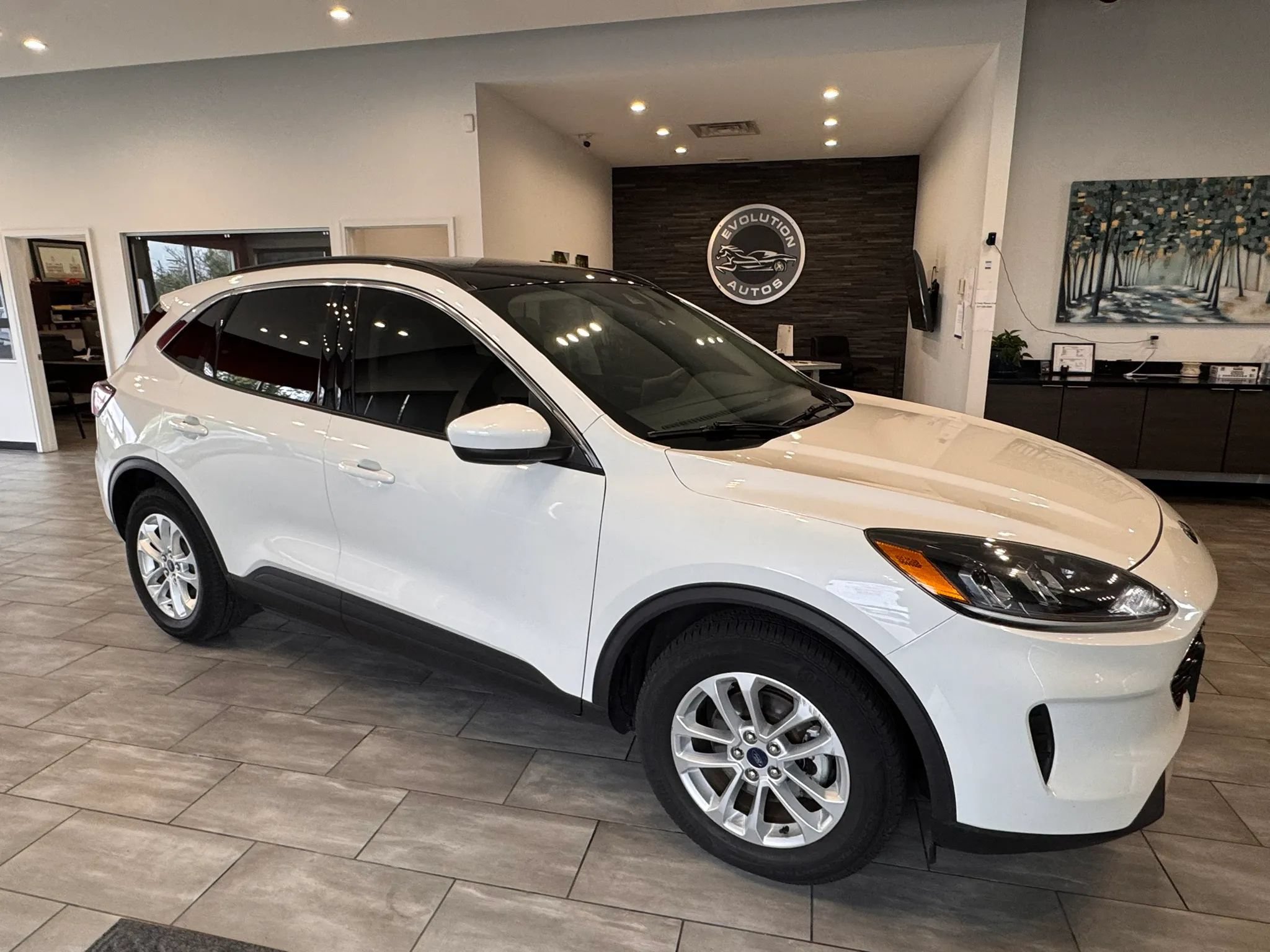 Used 2020 Ford Escape SE FWD image 7