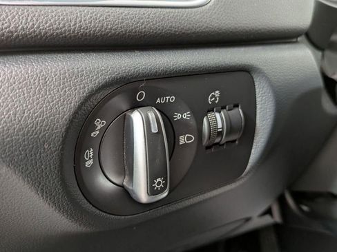 Used 2018 Audi Q3 2.0T Premium image 14