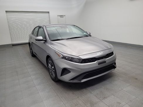 Used 2024 Kia Forte LXS image 13