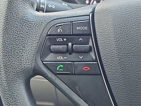 Used 2017 Hyundai Sonata SE image 16