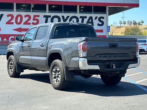 Used 2023 Toyota Tacoma TRD Off-Road w/ Black Out Package (TMS) image 3